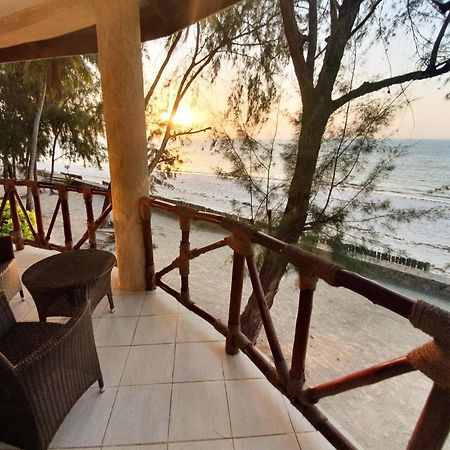 Ahg Maya Bay Resort & Spa Michamvi Dış mekan fotoğraf