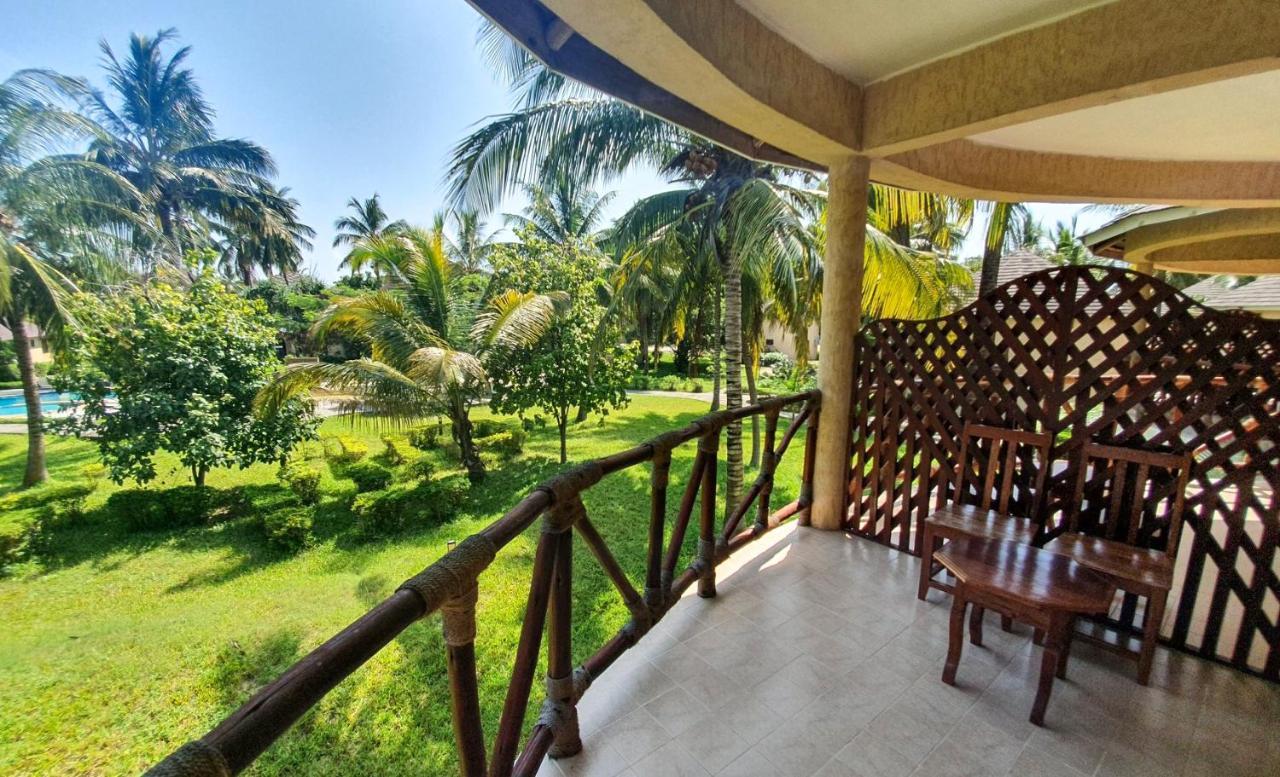 Ahg Maya Bay Resort & Spa Michamvi Dış mekan fotoğraf